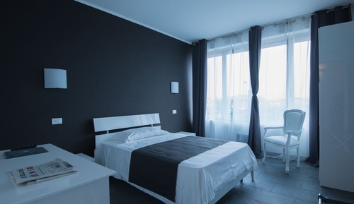 Deluxe Single Room