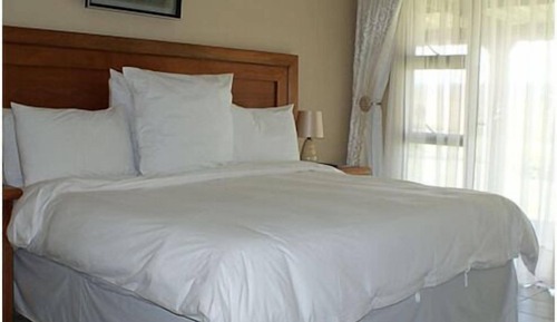 Honeymoon Suite