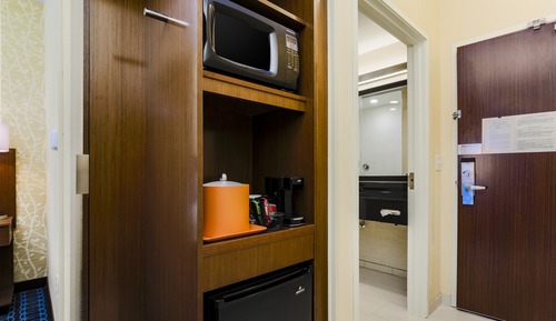 Room, 2 Queen Beds (Mobility/Hearing Access, Roll-In Shwr)