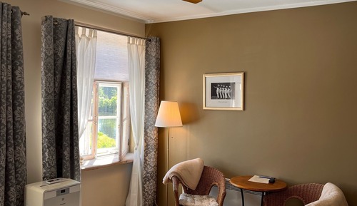 Deluxe Double or Twin Room (With Castle View)