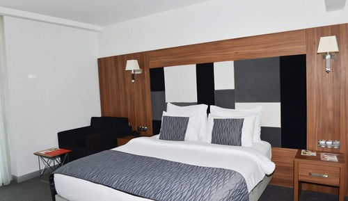 Economy Room