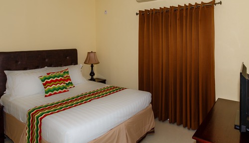 Standard Room, 1 Queen Bed