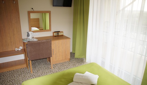 Standard Single Room, Balcony, Partial Sea View