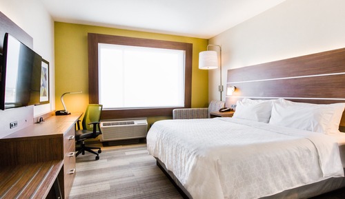 Standard Room, 1 King Bed (Walk-In Shower)