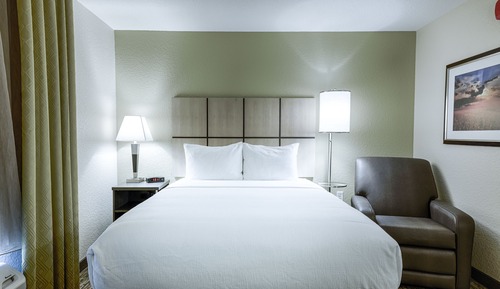 Studio Suite, 1 King Bed, Accessible Bathtub (Mobility)