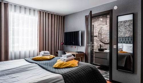Deluxe Room, Multiple Beds, Non Smoking