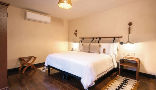 Luxury Room, 1 King Bed