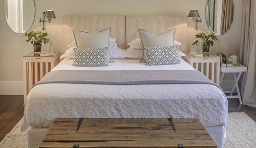 Double Room (King) 4