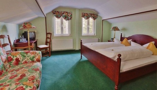 Honeymoon Double or Twin Room