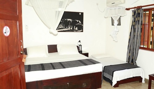 Deluxe Triple Room, Pool Access, Lake View