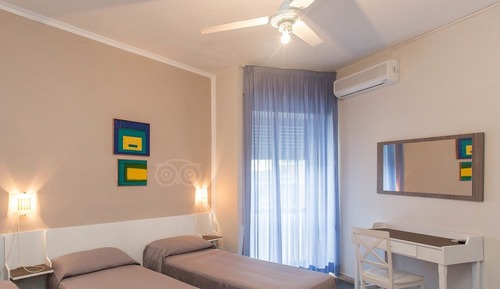Double Room, 2 Twin Beds
