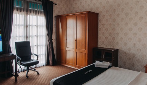 Suite, 1 Queen Bed