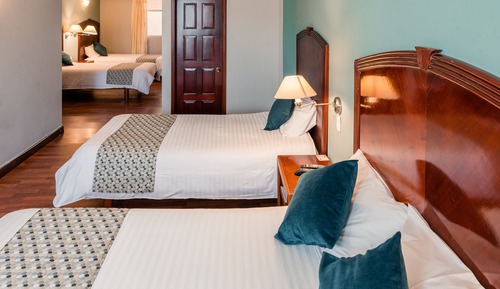 Traditional Quadruple Room, Private Bathroom