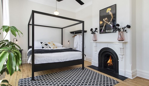Chester - King Room (Shared Bathroom)