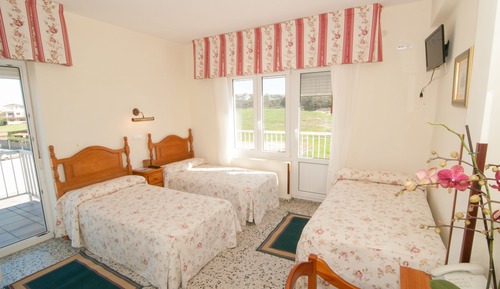 Standard Triple Room, Sea View
