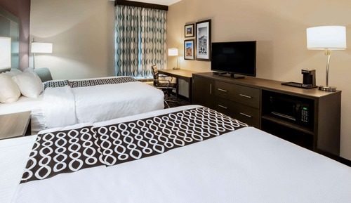 Room, 2 Queen Beds, Accessible, Non Smoking (Mobility Accessible)