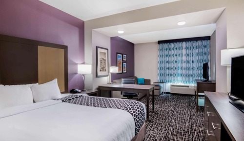 Deluxe Room, 1 King Bed, Non Smoking (Deluxe Executive Room)