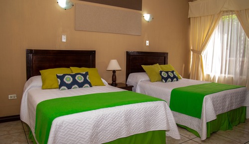 Standard Room, 2 Bedrooms (4)