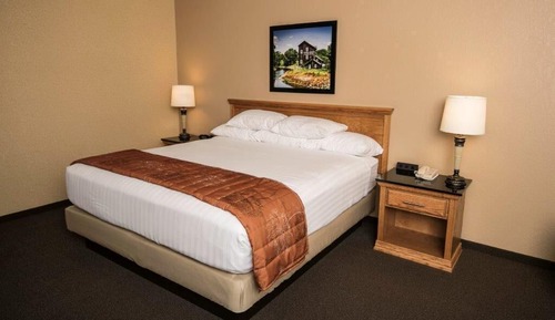 Standard Room, 1 King Bed, Balcony, City View