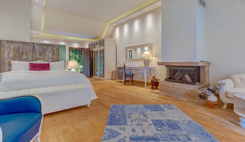 Super Deluxe Double Room
