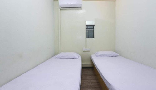 Economy Twin Room