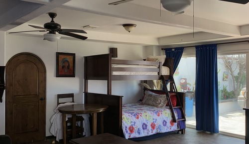 Family House, 5 Bedrooms, Beach View, Beachfront