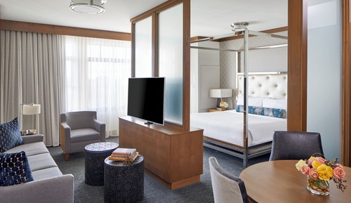 Suite (Wayzata Bay)