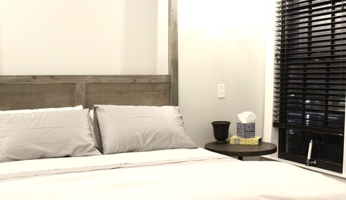 Standard Suite, 1 Queen Bed, Non Smoking, Private Bathroom (Spangler)