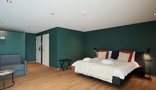 Suite, Garden View