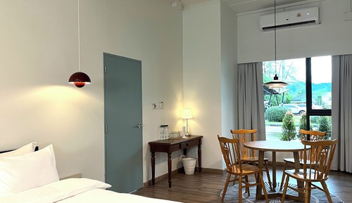 Superior Quadruple Room, 2 Queen Beds, Annex Building