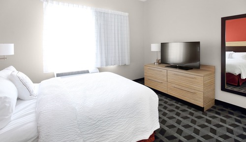 Studio, 1 King Bed with Sofa bed, Non Smoking (Mobility Accessible, Tub)