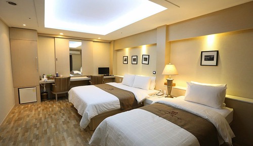 Deluxe Twin Room