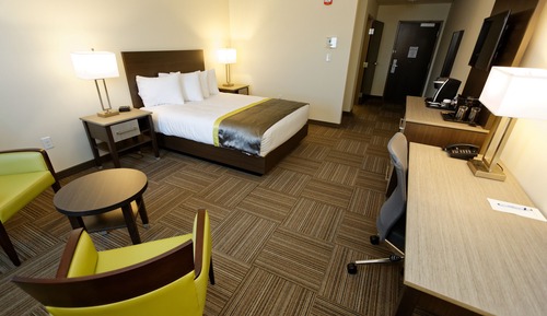 Room, 1 Queen Bed, Accessible (Not Pet Friendly)