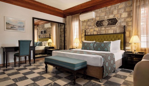 Room, 1 Queen Bed, Accessible, Garden View