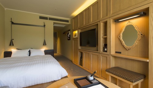 Luxury Double Room, Non Smoking, Breakfast Included [with Club Lounge Access]
