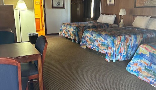 Room, Multiple Beds