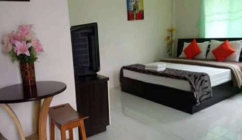 Deluxe Room, Lake View
