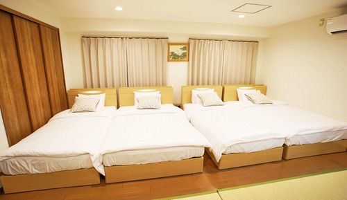 Standard Family Room (2 single bed+2 semi-double bed)