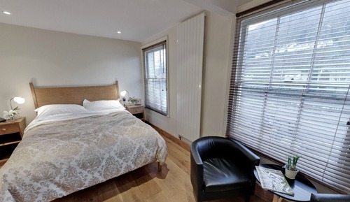 Grand Double Room, River View (Room 10)