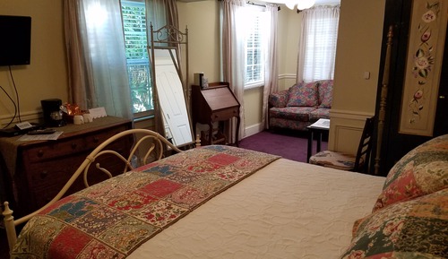 The Stockett (Standard / 1st Floor Murphy House)