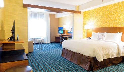 Suite, 1 King Bed with Sofa bed, Non Smoking (Hearing Accessible)