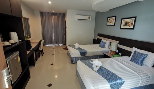 Deluxe Twin Room
