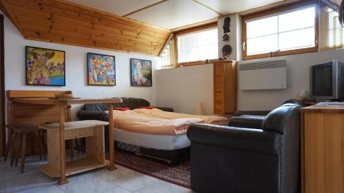 One-Bedroom Suite