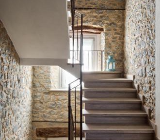 Deluxe Suite with Spa Bath