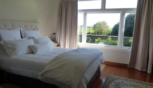 Queen Room with Garden View