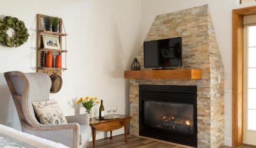 Room 8 - Estate King Cottage with Loft