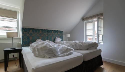 Large Deluxe Double Room