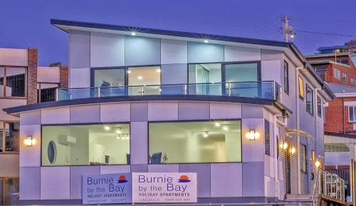 Bay Apartment two bedroom with part view