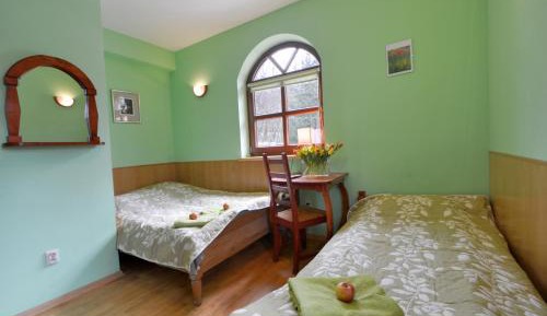Basic Triple Room