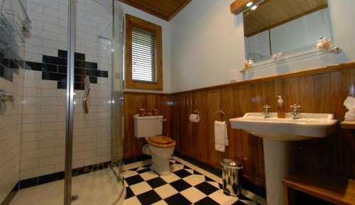 Superior King or Twin Room - Upstairs